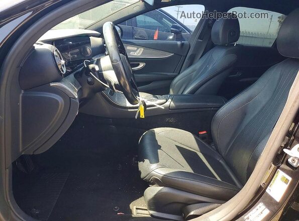 W1KZF8DB5MA873412 2021 MERCEDES-BENZ E Black Vista interior delantera