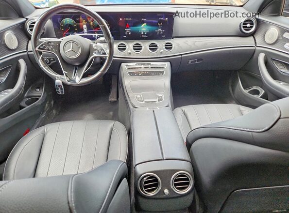 W1KZF8DB5PB184601 2023 MERCEDES-BENZ E Black Widok deski rozdzielczej