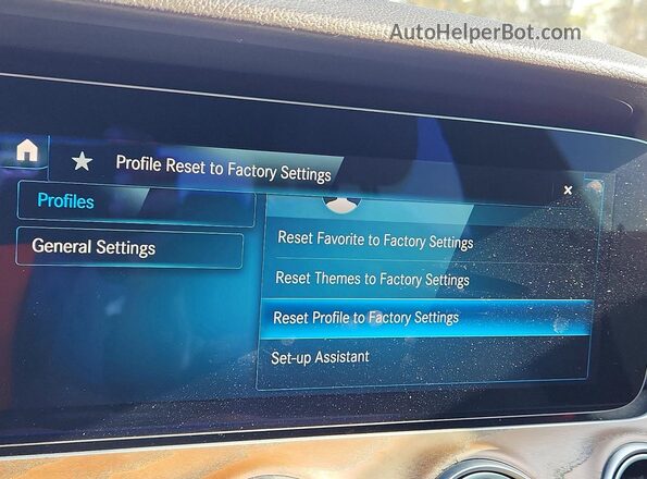 W1KZF8DB6MA918499 2021 MERCEDES-BENZ E White Widok komory silnika