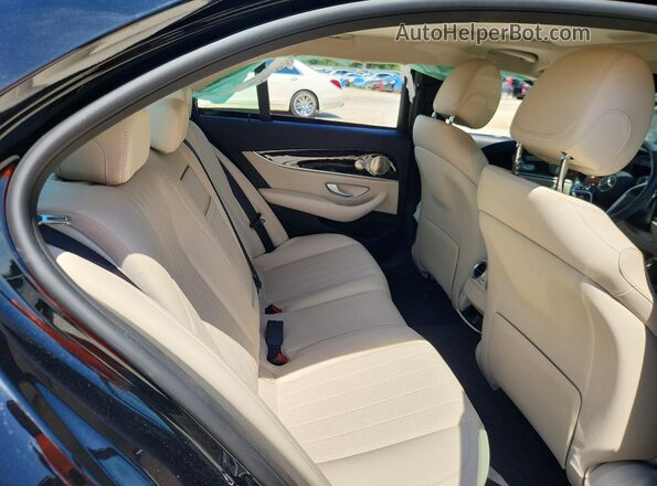 W1KZF8DB9NB057704 2022 MERCEDES-BENZ E Black უკანა სავარძლების ხედი