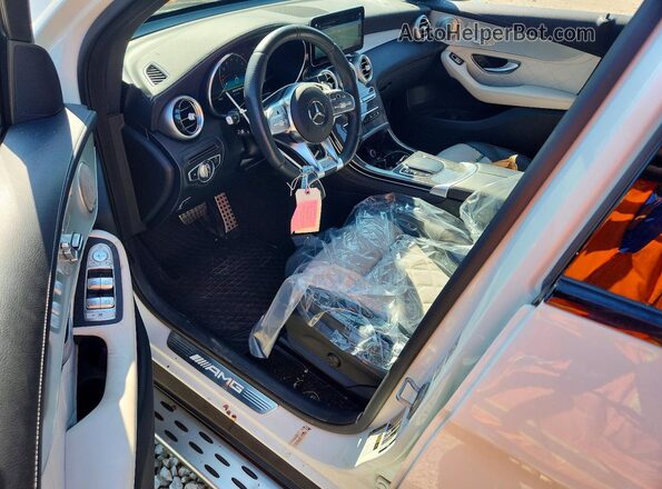 W1N0G6EB4MF908715 2021 MERCEDES-BENZ GLC-CLASS Белый Вид панели приборов