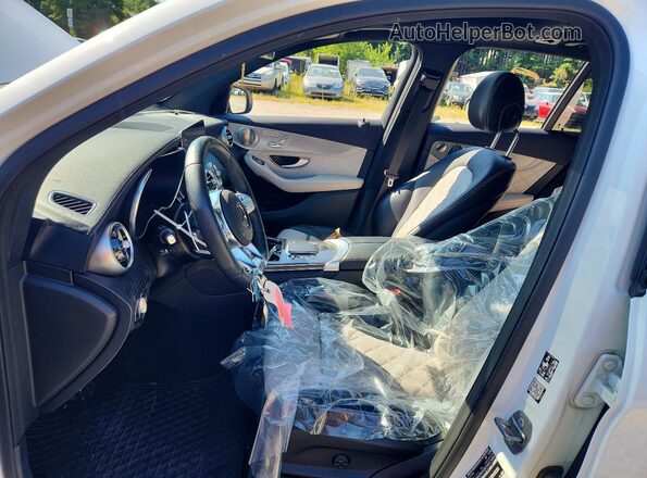 W1N0G6EB4MF908715 2021 MERCEDES-BENZ GLC-CLASS Белый Вид салона спереди