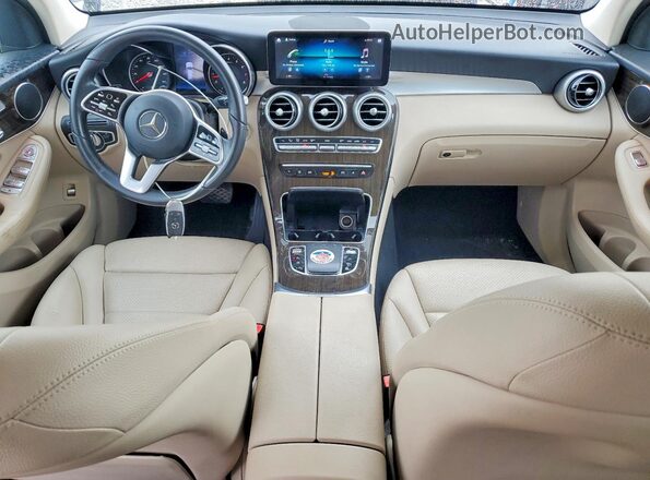 W1N0G8DB2MF975925 2021 MERCEDES-BENZ GLC-CLASS Blue Առջևի վահանակի տեսք