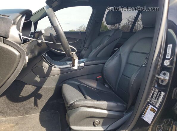 W1N0G8EB5NG119318 2022 MERCEDES-BENZ GLC-CLASS Черный Вид салона спереди