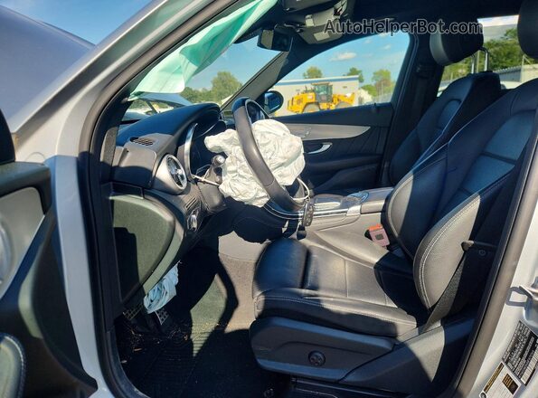 W1N0G8EB6MF870366 2021 MERCEDES-BENZ GLC-CLASS Silver წინა სალონის ხედი