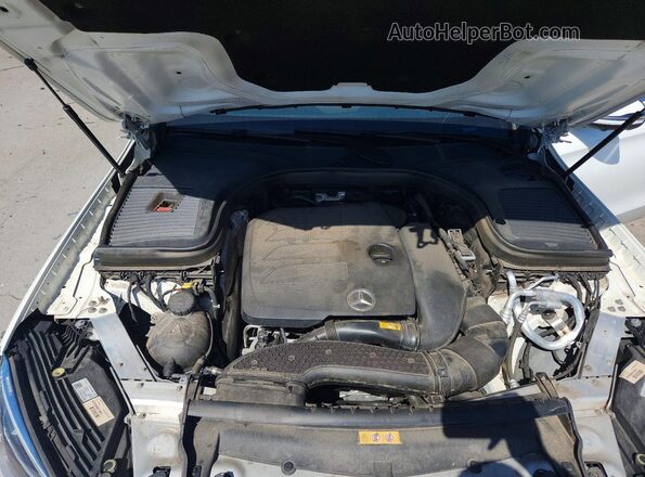 W1N0G8EBXMF873982 2021 MERCEDES-BENZ GLC-CLASS White Vista del compartimento del motor