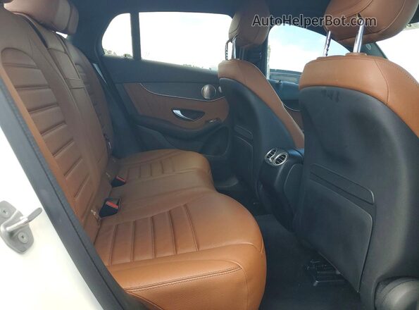 W1N0J8EB2LF818961 2020 MERCEDES-BENZ GLC-CLASS White Widok wnętrza z tyłu