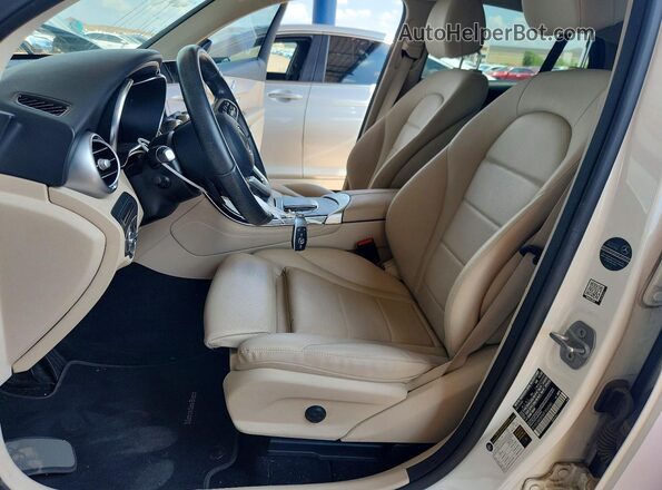 W1N0J8EB5MF906940 2021 MERCEDES-BENZ GLC-CLASS Белый Вид салона спереди