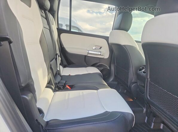 W1N4M4HB0LW033450 2020 MERCEDES-BENZ GLB-CLASS Белый Вид задней части салона