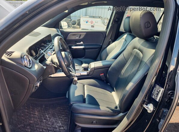 W1N4M4HB5LW022590 2020 MERCEDES-BENZ GLB-CLASS Black წინა სალონის ხედი