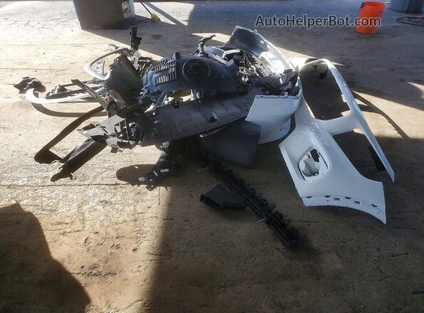 W1N4M4HB7PW288778 2023 MERCEDES-BENZ GLB-CLASS White Vista del compartimento del motor