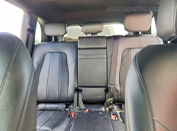 W1N4M4HB9LW024908 2020 MERCEDES-BENZ GLB-CLASS White Rear seats view