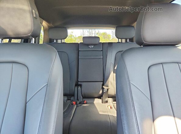 W1N4M4HBXRW354422 2024 MERCEDES-BENZ GLB-CLASS Black Widok tylnych siedzeń