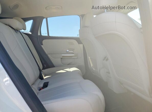 W1N4N4HB0MJ245955 2021 MERCEDES-BENZ GLA White Rear interior view