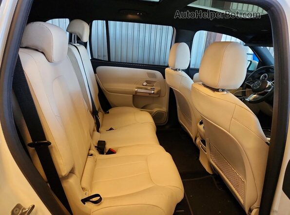 W1N9M0KB5RN106284 2024 MERCEDES-BENZ EQB White უკანა სავარძლების ხედი