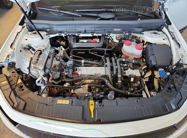 W1N9M0KB5RN106284 2024 MERCEDES-BENZ EQB White უკანა სალონის ხედი