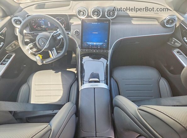 W1NKJ4HB4TF603532 2026 MERCEDES-BENZ GLC-CLASS Белый Вид панели приборов