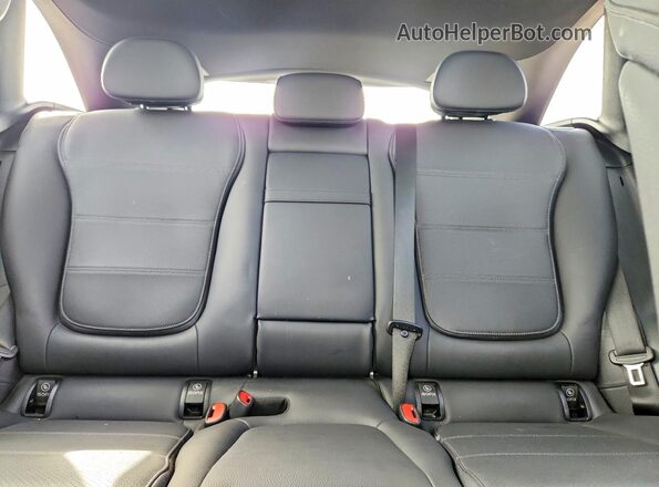 W1NKM4HB3RF227700 2024 MERCEDES-BENZ GLC-CLASS Black Widok tylnych siedzeń