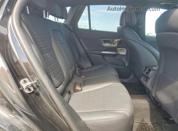 W1NKM4HB8RF231368 2024 MERCEDES-BENZ GLC-CLASS Charcoal Widok wnętrza z tyłu