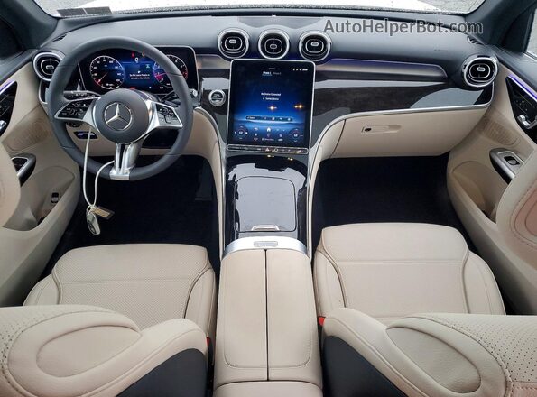 W1NKM4HB8TF484939 2026 MERCEDES-BENZ GLC-CLASS White Առջևի վահանակի տեսք