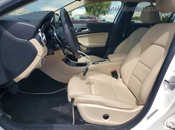 W1NTG4EB1LU031063 2020 MERCEDES-BENZ GLA Белый Вид салона спереди