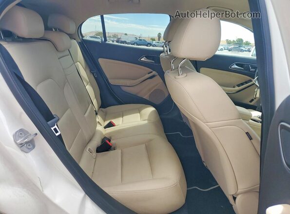 W1NTG4EB1LU031063 2020 MERCEDES-BENZ GLA Белый Вид задних сидений
