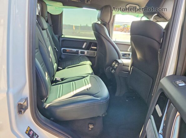 W1NYC6BJ2NX453935 2022 MERCEDES-BENZ G-CLASS White Սալոնի հետևի տեսք