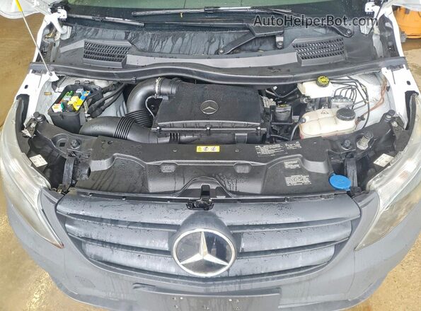 W1WV0FEY9P4365999 2023 MERCEDES-BENZ METRIS White Vista del compartimento del motor