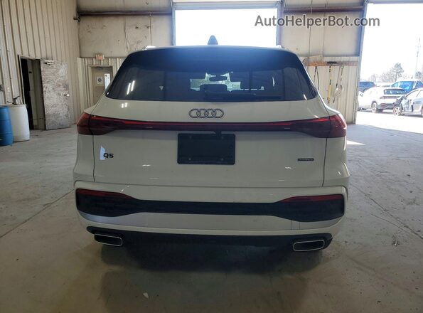 WA11AAGU4S2097429 2025 AUDI Q5 White Rear view