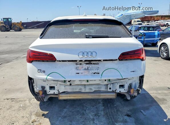 WA15AAFY4M2109300 2021 AUDI Q5 White Widok z tyłu