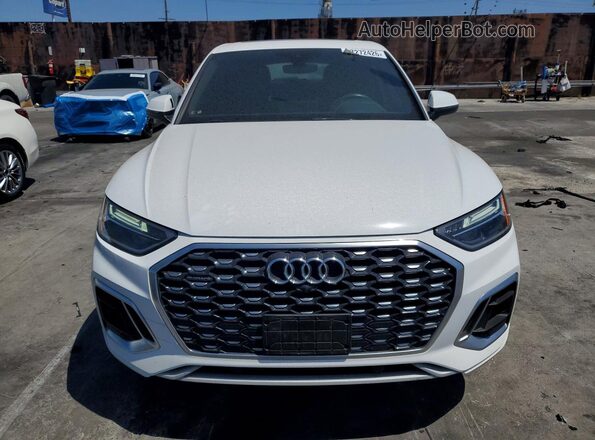WA15AAFY4M2109300 2021 AUDI Q5 White Widok z przodu