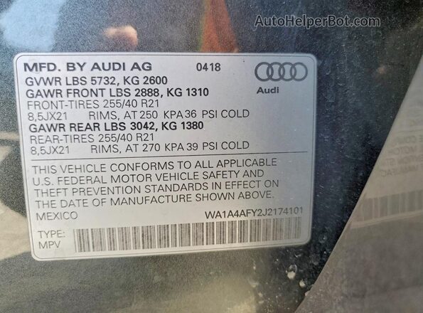 WA1A4AFY2J2174101 2018 AUDI SQ5 Gray Սալոնի 360 աստիճան տեսք