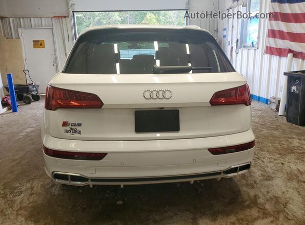 WA1A4AFY9J2008710 2018 AUDI SQ5 Белый Вид сзади