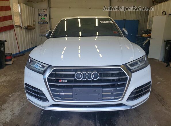 WA1A4AFY9J2008710 2018 AUDI SQ5 Белый Вид спереди