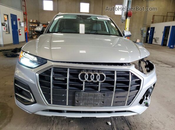 WA1AAAFY7M2013384 2021 AUDI Q5 Silver Widok z przodu