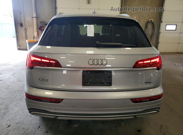 WA1AAAFY7M2013384 2021 AUDI Q5 Silver Widok z tyłu
