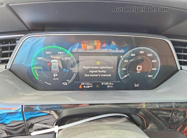 WA1AAAGE5MB032441 2021 AUDI E-TRON White Вид щитка приладів