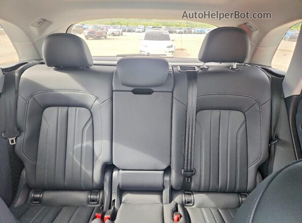 WA1ABAFY0N2109355 2022 AUDI Q5 Silver Հետևի նստատեղերի տեսք