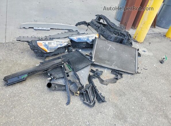 WA1AECF3XL1124746 2020 AUDI Q3 Белый Вид наклейки с VIN-кодом
