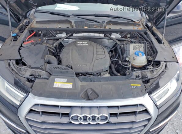 WA1ANAFY4J2012225 2018 AUDI Q5 Black Vista del compartimento del motor