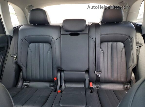 WA1ANAFYXK2034702 2019 AUDI Q5 Green Rear seats view
