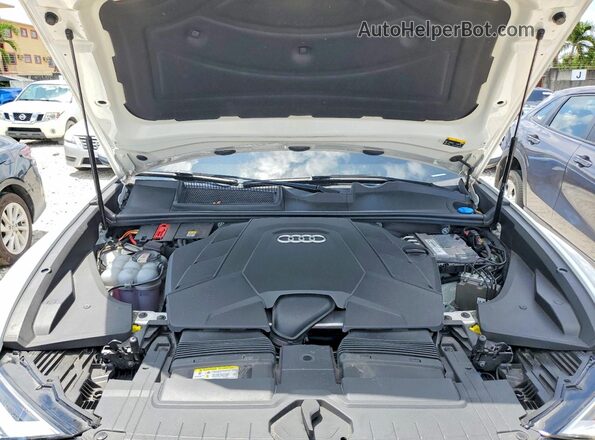 WA1AVAF11MD026627 2021 AUDI Q8 White Սալոնի հետևի տեսք
