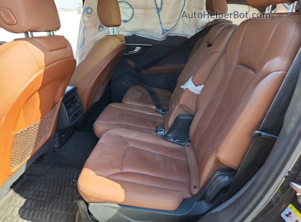 WA1AXAF77MD021897 2021 AUDI Q7 Black Вид задніх сидінь