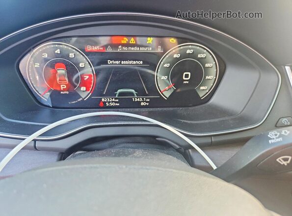 WA1BAAFY1M2137140 2021 AUDI Q5 Черный Вид щитка приборов