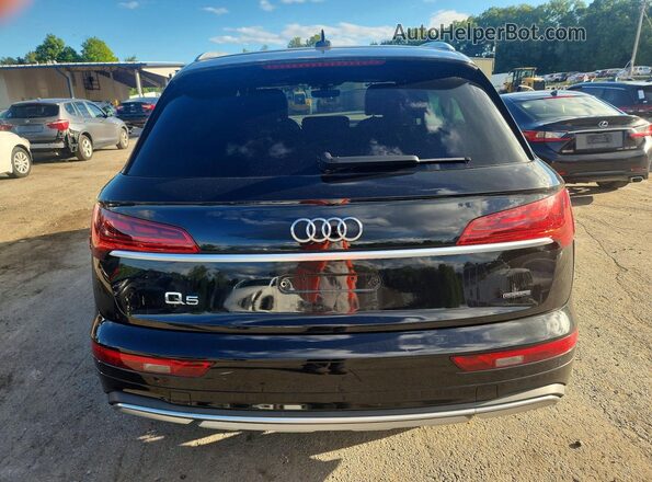 WA1BAAFY1M2137140 2021 AUDI Q5 Черный Вид сзади