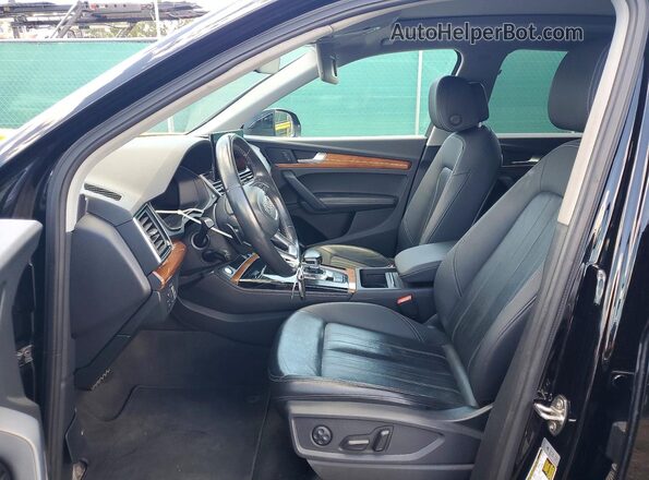 WA1BAAFY3M2017887 2021 AUDI Q5 Black Front interior view