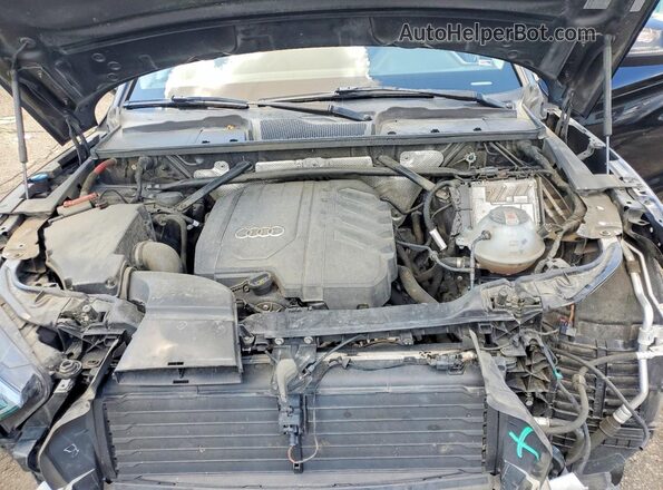 WA1BAAFY3M2017887 2021 AUDI Q5 Black Engine compartment view