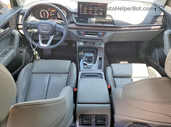 WA1BAAFY5M2062846 2021 AUDI Q5 Charcoal Widok deski rozdzielczej