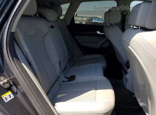 WA1BAAFY5M2062846 2021 AUDI Q5 Charcoal Widok wnętrza z tyłu