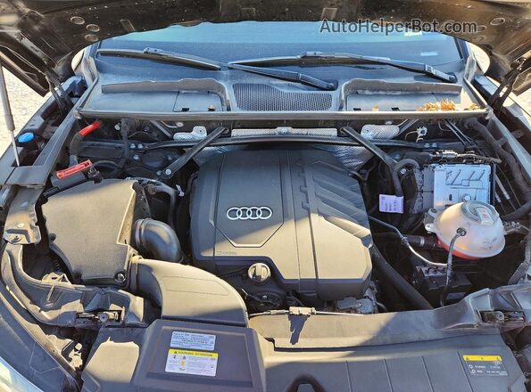 WA1BAAFY7M2009095 2021 AUDI Q5 Черный Вид подкапотного пространства